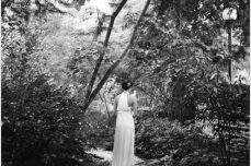 jason keefer photography uva garden black and white film rolleiflex beautiful bridal portrait