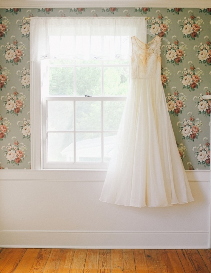 jason keefer photography stanardsville virginia farm wedding wedding gown