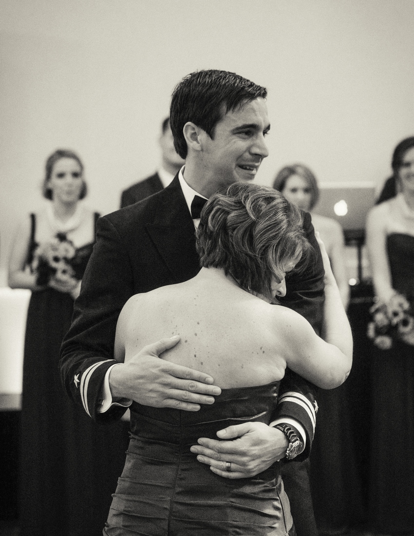 jason keefer photography best of 2014 king family vineyard groom dancing with mother 