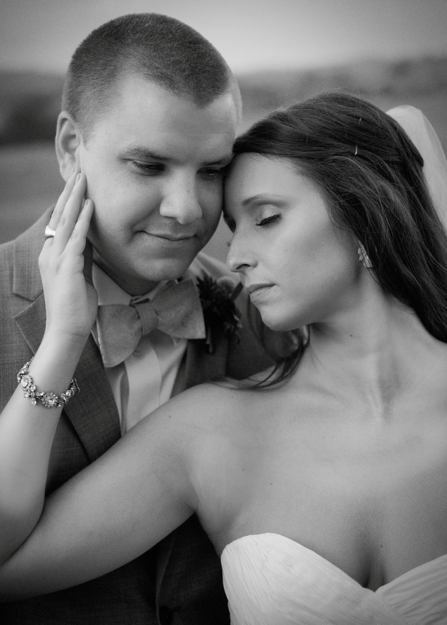 jason keefer photography black and white bride and groom portrait romantic